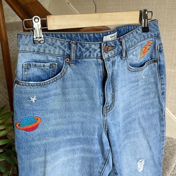 Forever 21 Boyfriend Jeans with Fun Embroidery - Picture 5 of 15